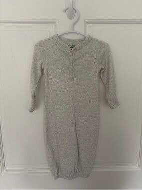 Carter’s Simple Joys Infant Gray Sleeper Gown 0-3 Months